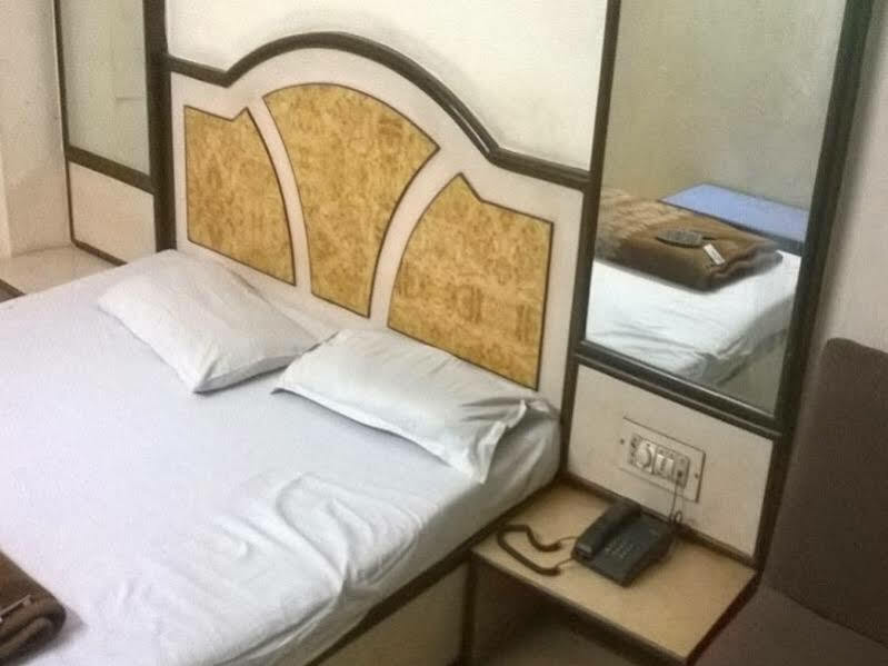 Heritage Inn New Delhi Bagian luar foto